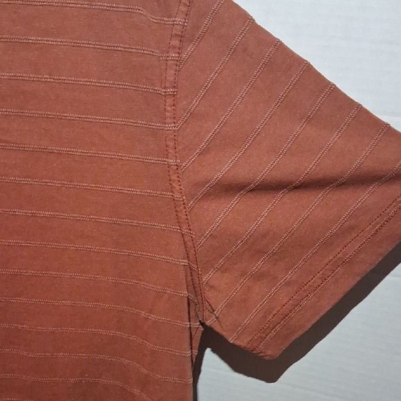 G.H. Bass & Co. Brown Short Sleeve Tee Casual Comfort - Picture 4 of 7